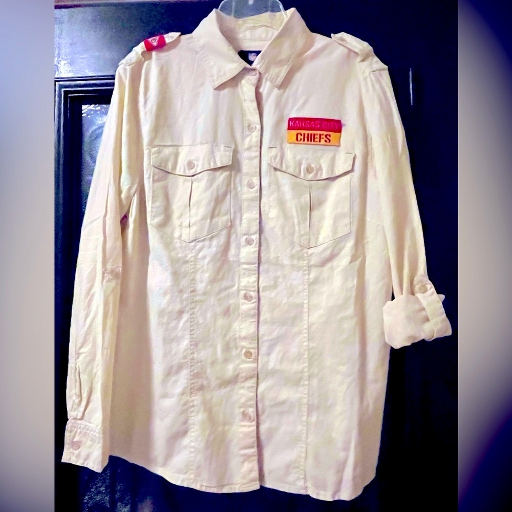 KC Chiefs Womens S / L Linen Button Collar Shirt Top LittleEarth NFL Kansas City